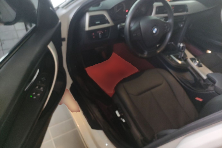 BMW 3 Series 2016 изображение автомобиля #16