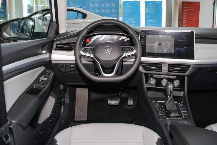 Volkswagen Bora 2025 #11 Volkswagen Bora 2025 car image #11