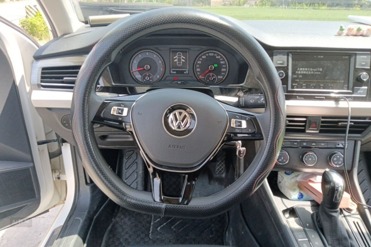 Volkswagen Lavida 2020 #12 Volkswagen Lavida 2020 car image #12