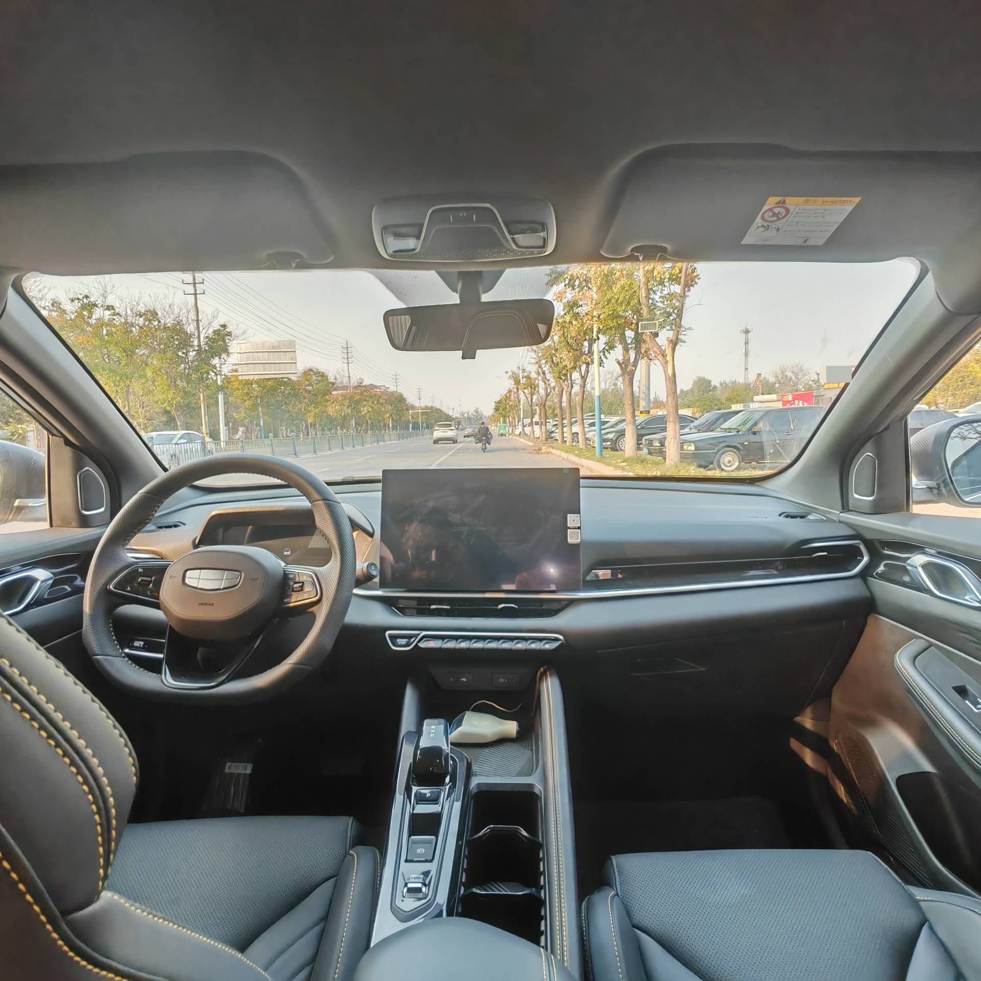 GEELY Coolray 2025 #5 GEELY Coolray 2025 صورة سيارة #5