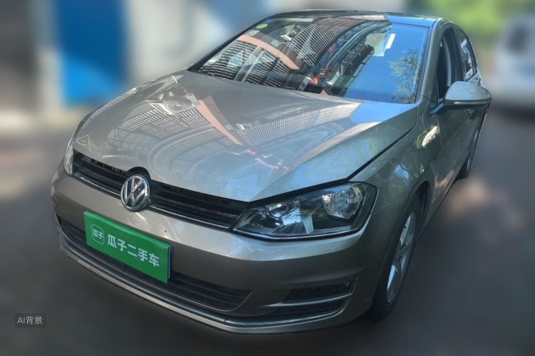 Volkswagen Golf 2017 car image #2