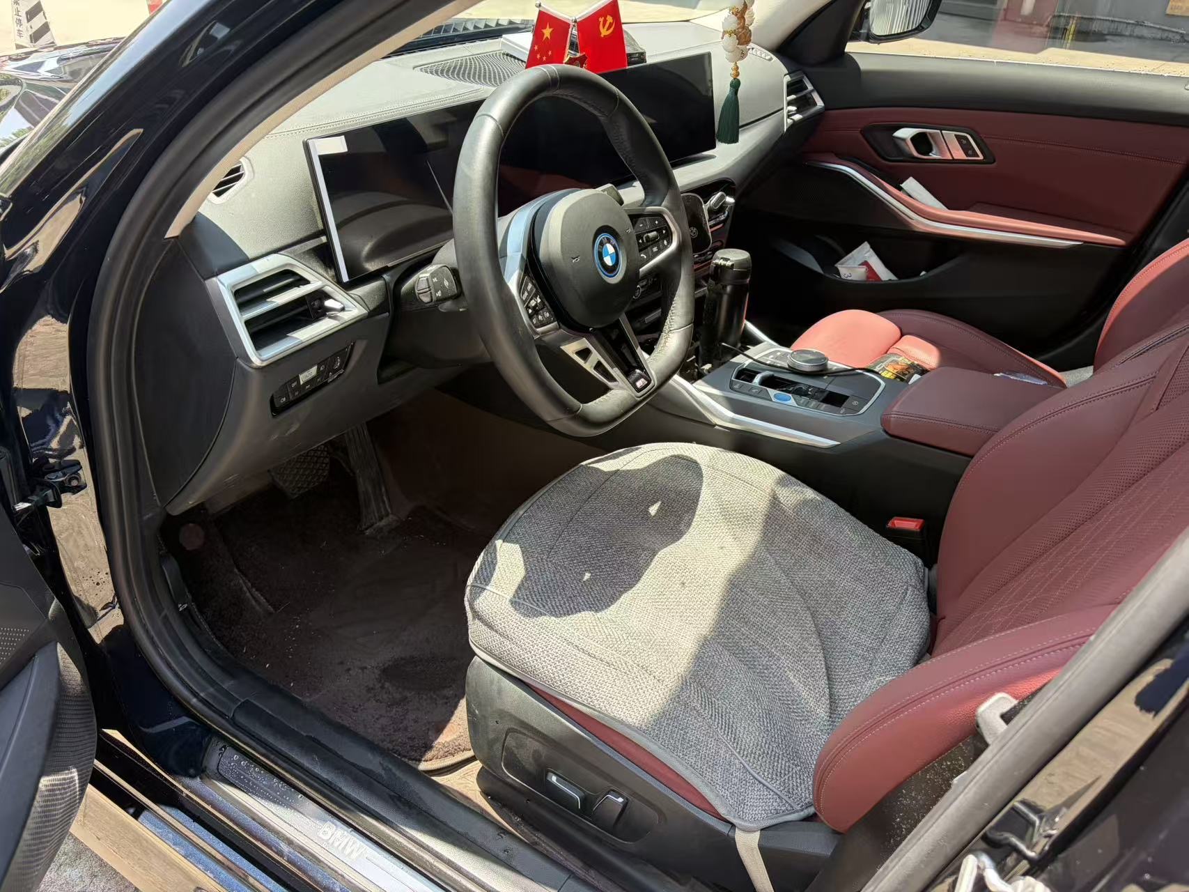BMW i3 2025 car image #5