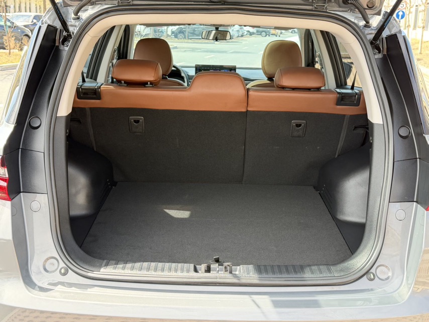 GEELY Vision X6 2023 car image #18