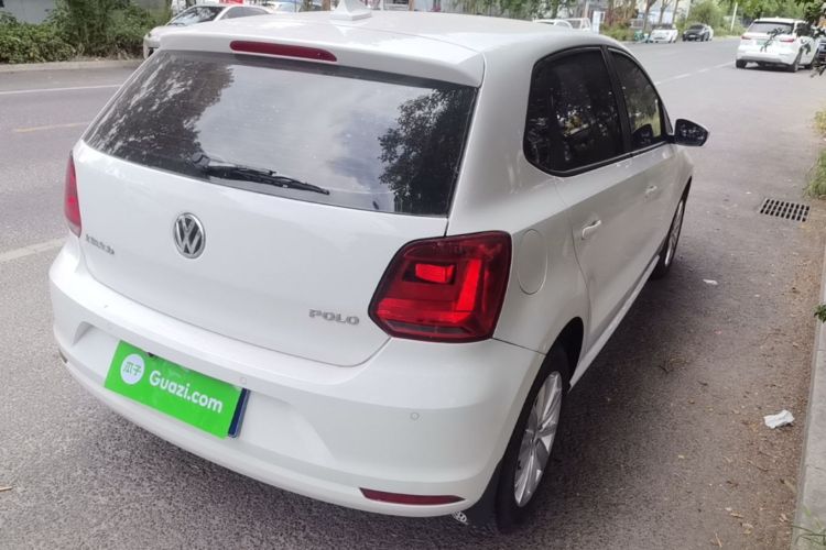 Volkswagen Polo 2016 car image #7