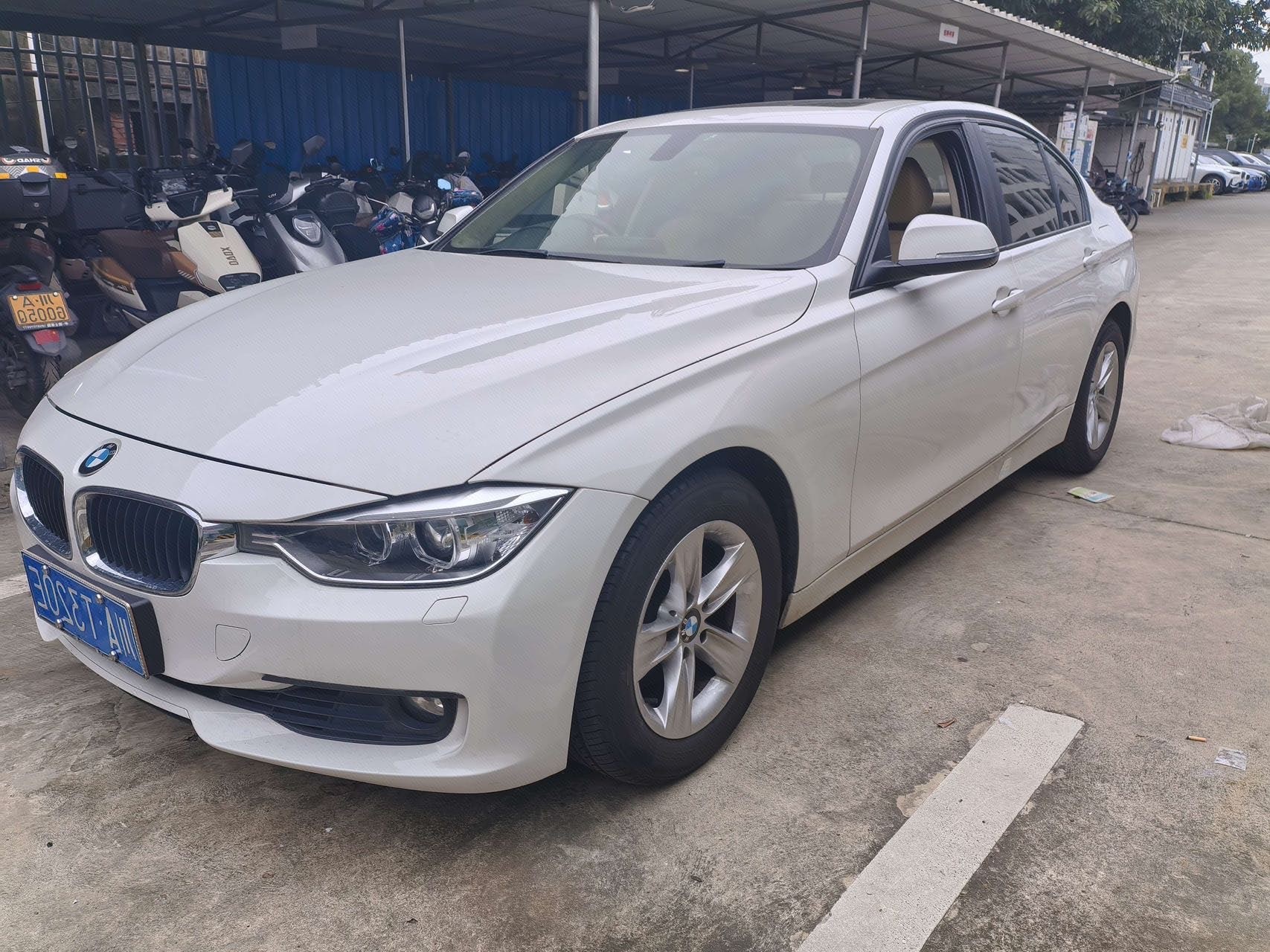 BMW 3 Series 2014 BMW 3 Series 2014 car image
