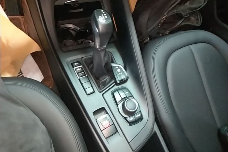 BMW X1 2017 #14 BMW X1 2017 car image #14