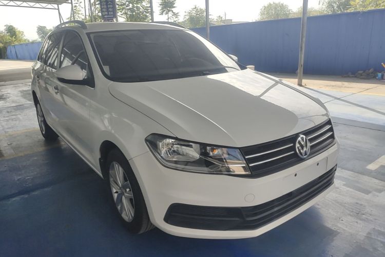Volkswagen Santana 2017 صورة سيارة #4