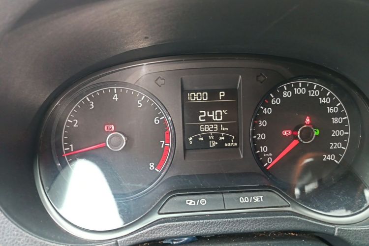 Volkswagen Polo 2018 car image #8