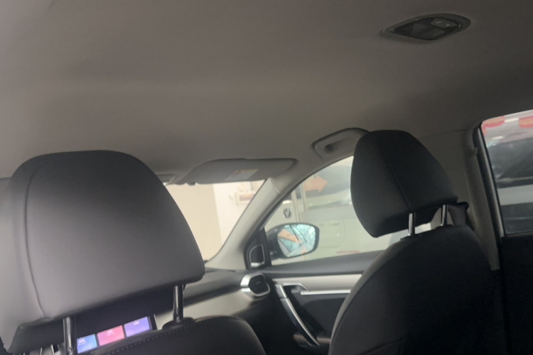 GEELY Coolray 2024 car image #15
