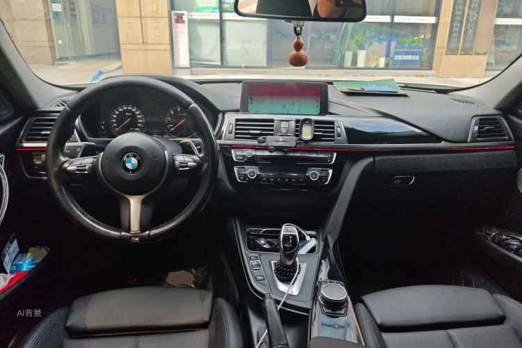 BMW 3 Series 2018 car image #11