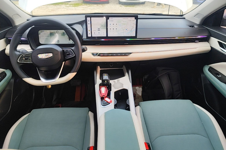 GEELY Emgrand L HiP 2023 car image #10