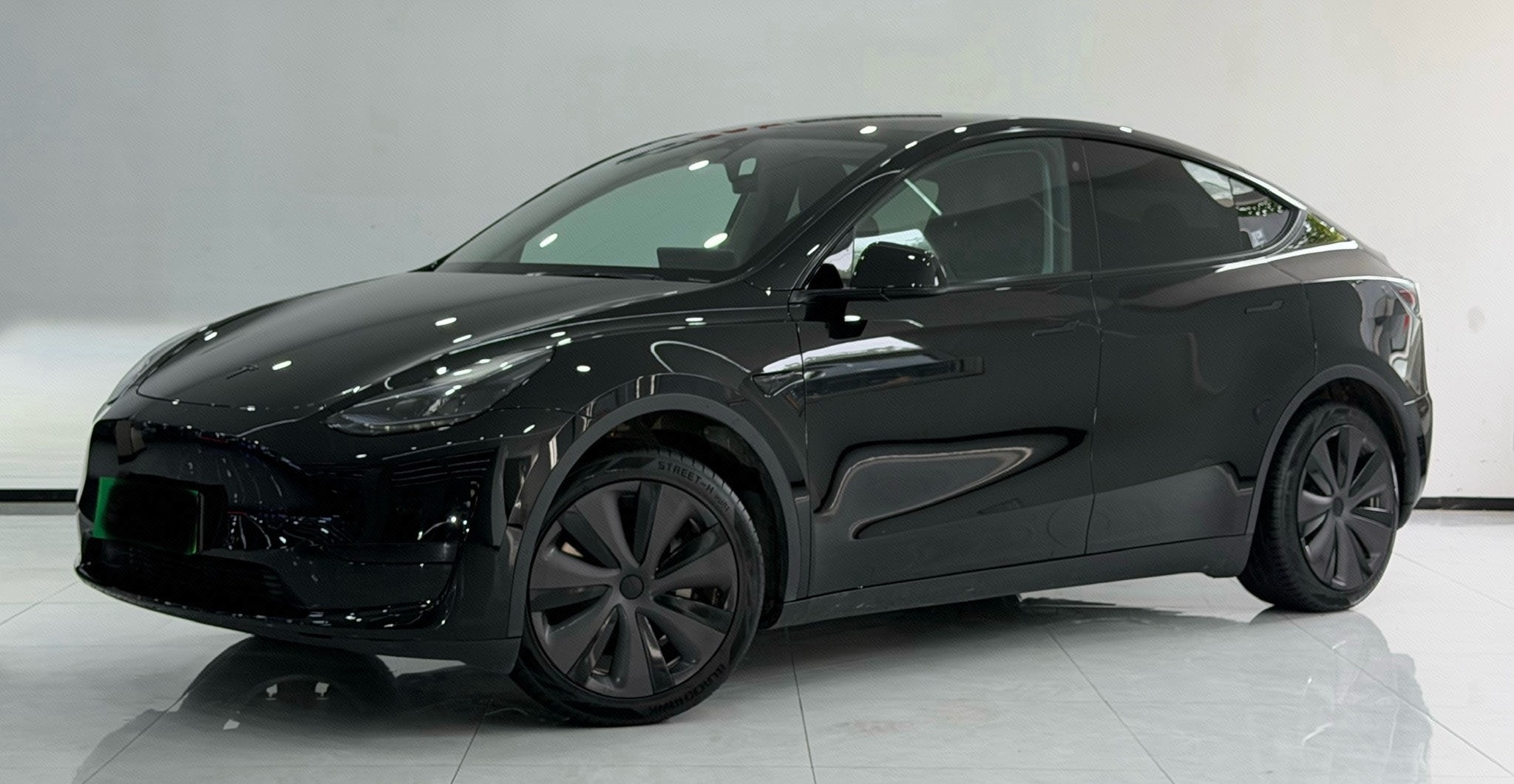 Tesla Model Y 2022 car image 