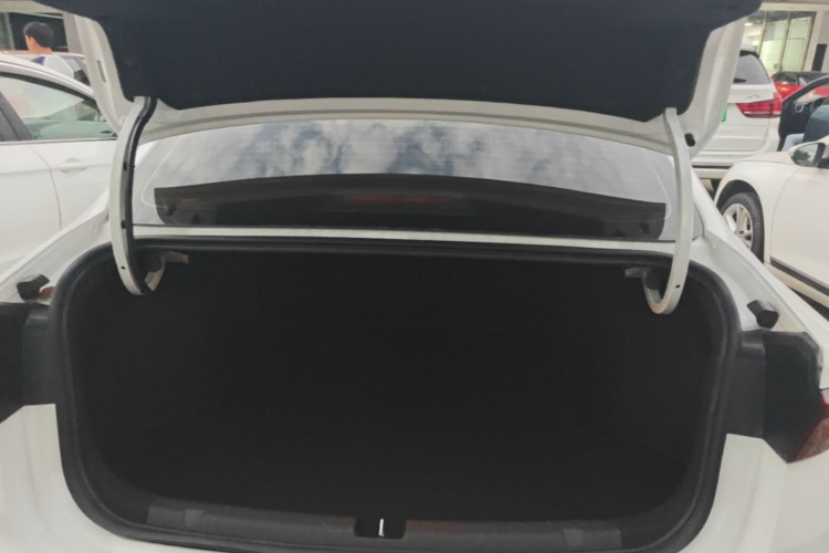 GEELY Emgrand 2025 car image #19
