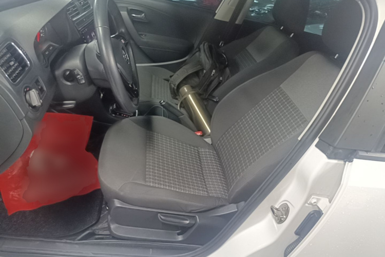 Volkswagen Polo 2017 #15 Volkswagen Polo 2017 car image #15
