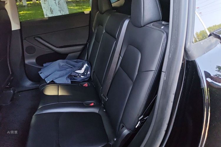 Tesla Model Y 2023 #19 Tesla Model Y 2023 car image #19