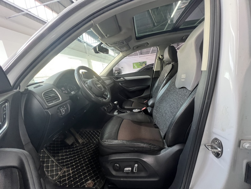 Audi Q3 2018 imagen de coche #3