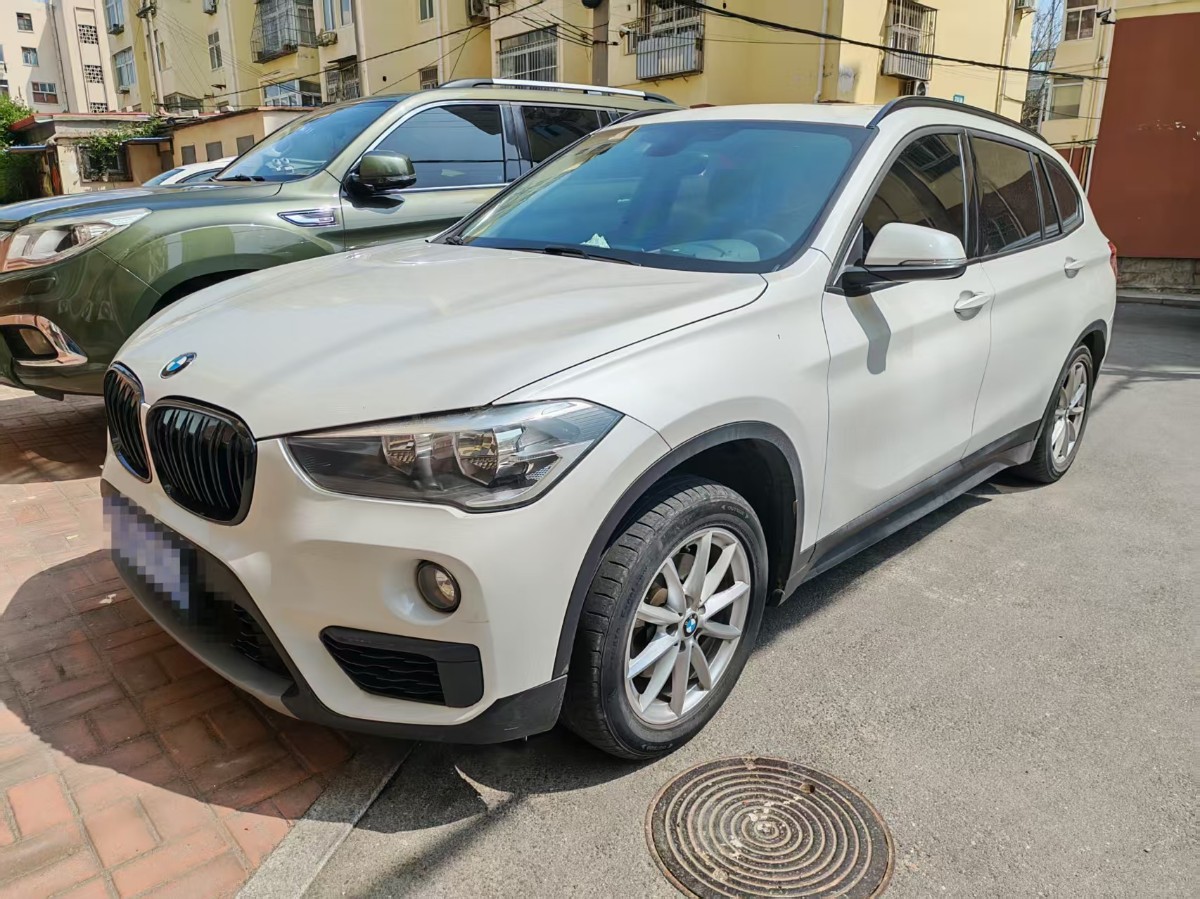 BMW X1 2019 BMW X1 2019 car image