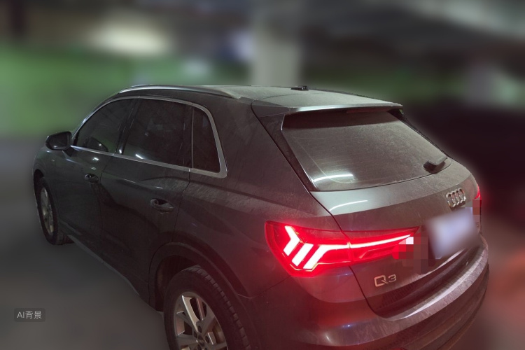 Audi Q3 2020 car image #5