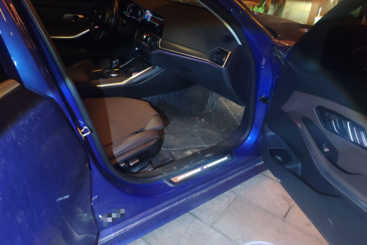 BMW 3 Series 2020 car image #27