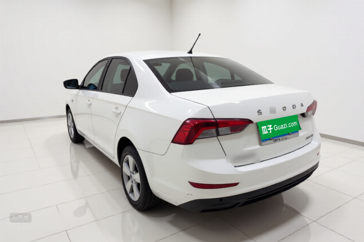 Skoda Rapid 2020 car image #5
