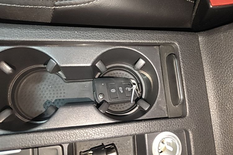 Volkswagen Golf 2020 car image #14