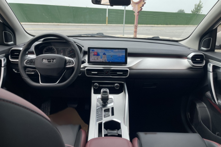 GEELY Coolray 2021 #11 GEELY Coolray 2021 car image #11