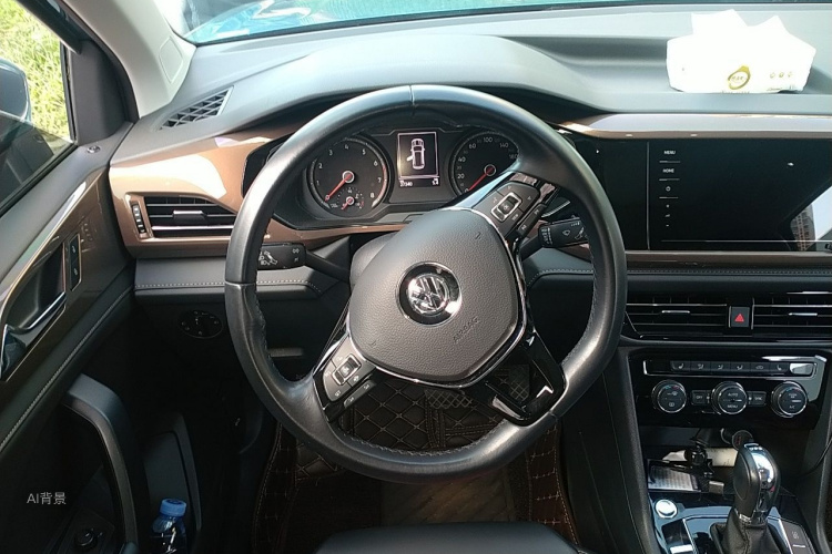 Volkswagen Tharu 2020 car image #12