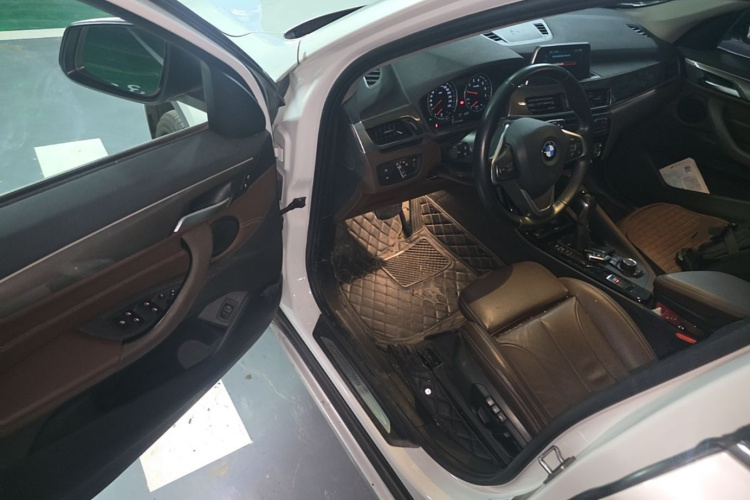 BMW X1 2018 #18 BMW X1 2018 immagine di auto #18