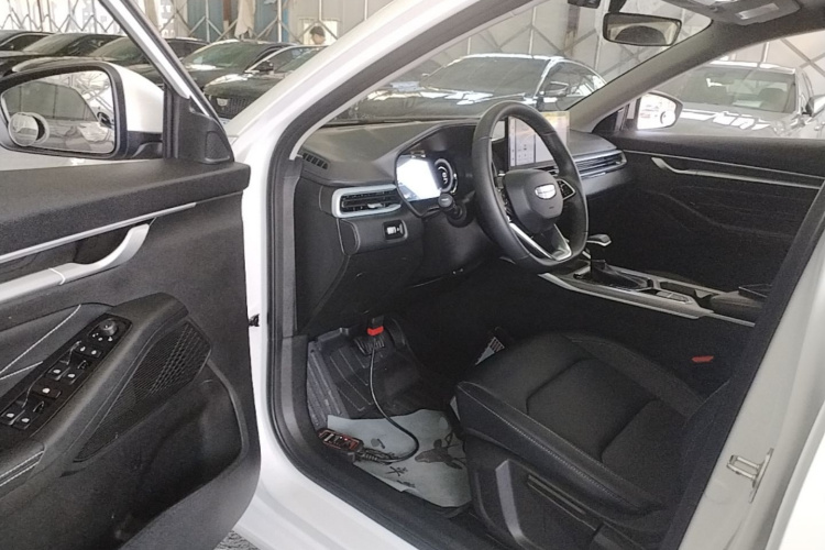 GEELY Emgrand 2025 #12 GEELY Emgrand 2025 immagine di auto #12
