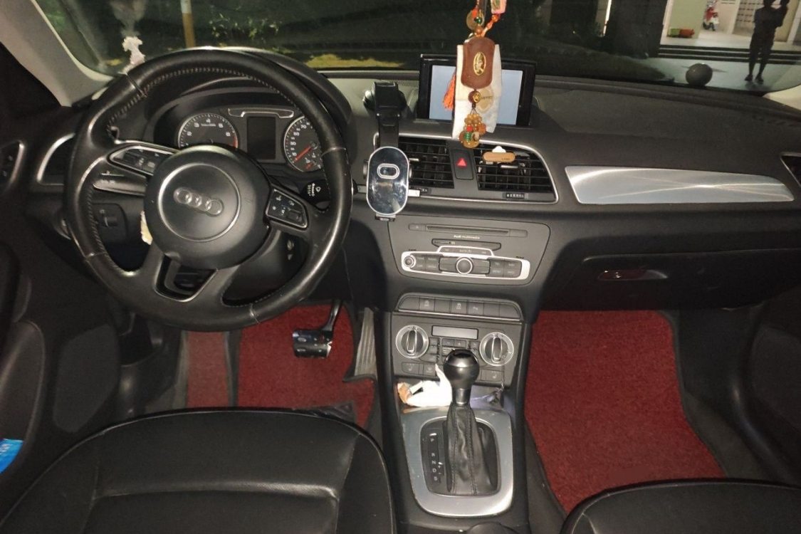 Audi Q3 2015 #23 Audi Q3 2015 car image #23