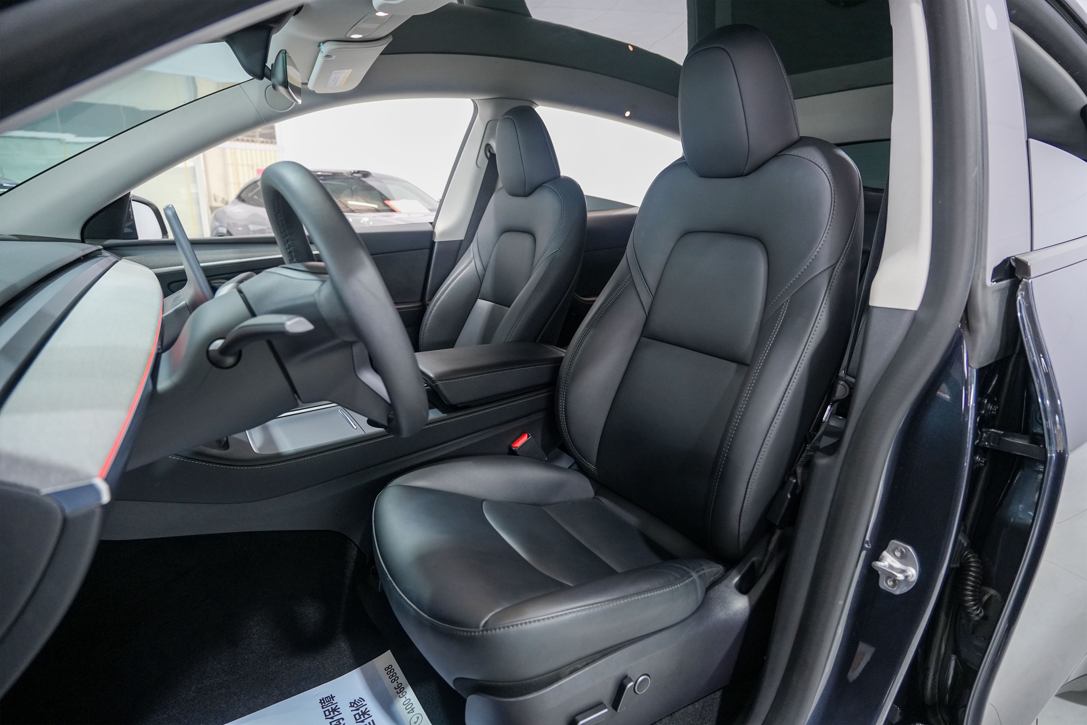 Tesla Model Y 2024 #5 Tesla Model Y 2024 car image #5
