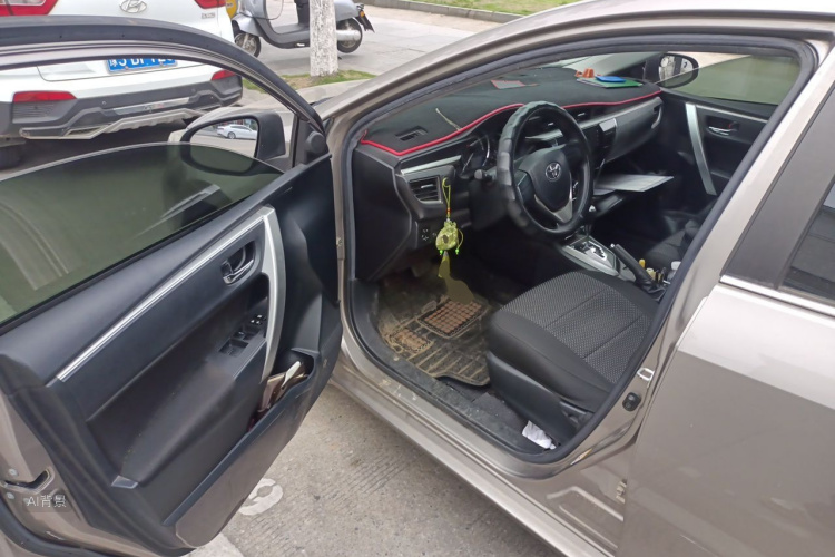 2015 #18 2015 car image #18