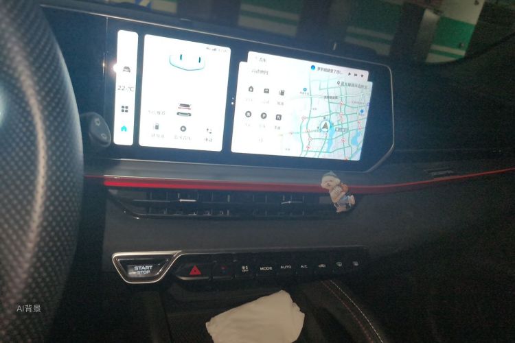 GEELY Coolray 2022 #15 GEELY Coolray 2022 car image #15