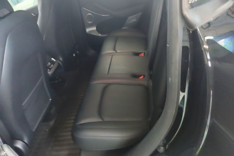 Tesla Model Y 2021 #17 Tesla Model Y 2021 car image #17