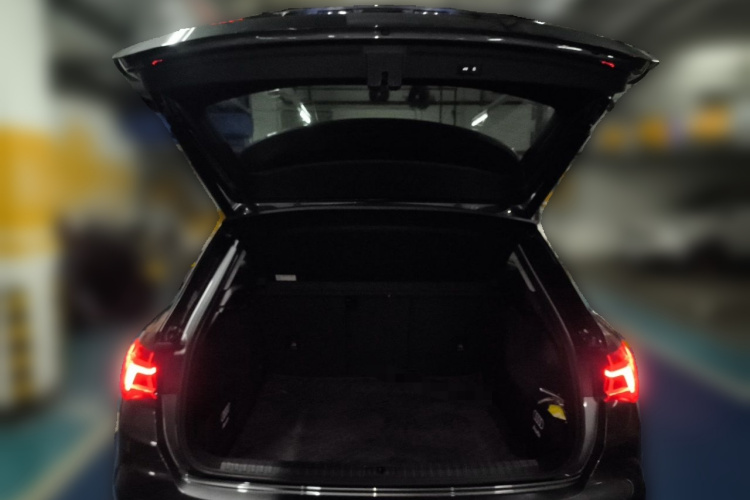 Audi Q3 2019 #17 Audi Q3 2019 car image #17