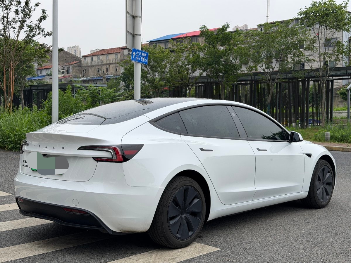 Tesla Model 3 2026 #6 Tesla Model 3 2026 car image #6