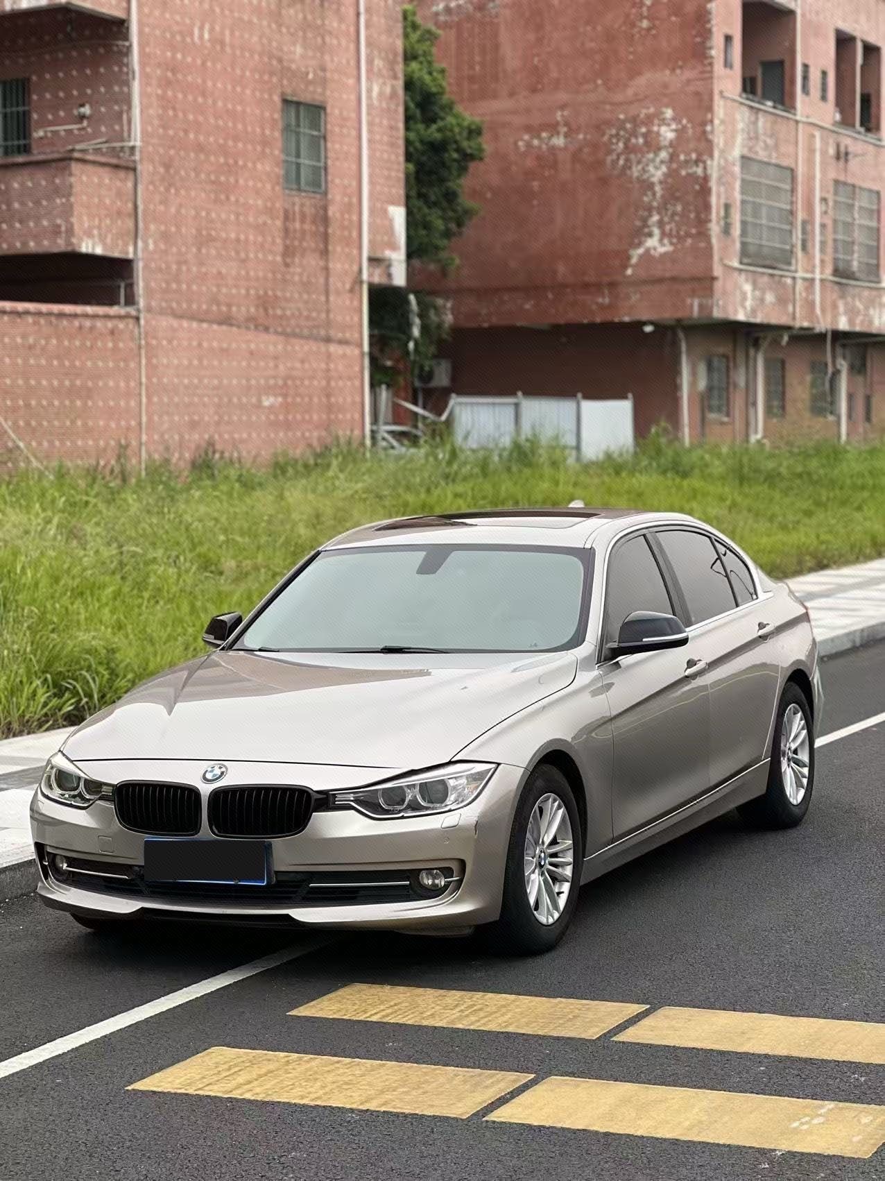 2014 2014 car image