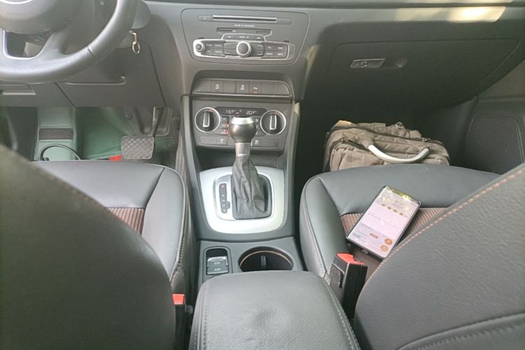 Audi Q3 2019 #14 Audi Q3 2019 car image #14