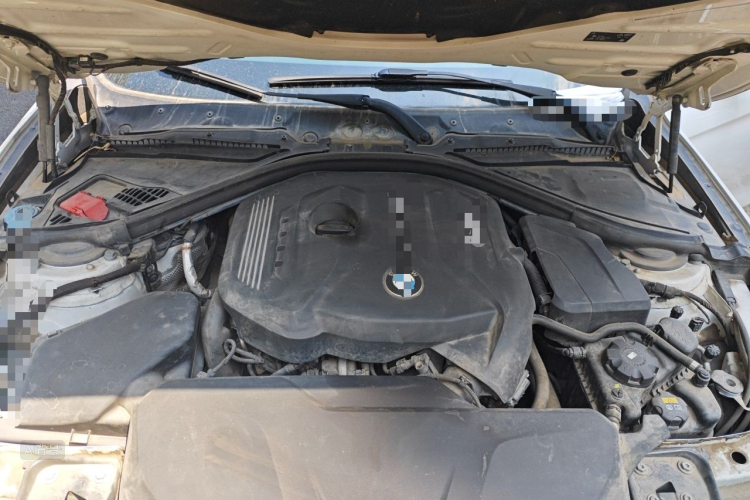 BMW 3 Series 2018 #22 BMW 3 Series 2018 car image #22