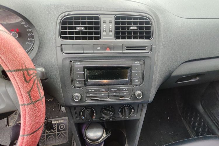 Volkswagen Polo 2015 #17 Volkswagen Polo 2015 imagen de coche #17