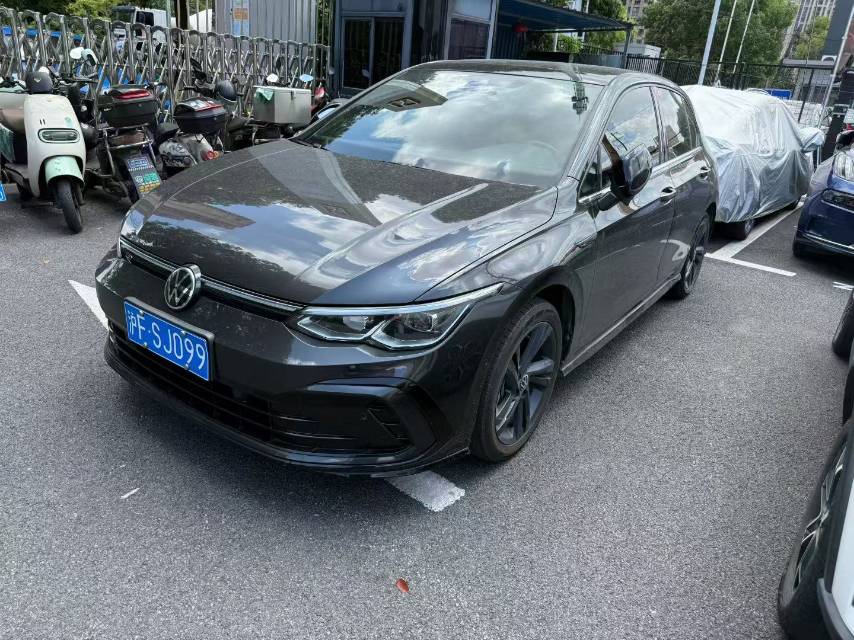 Volkswagen Golf 2021 car image 