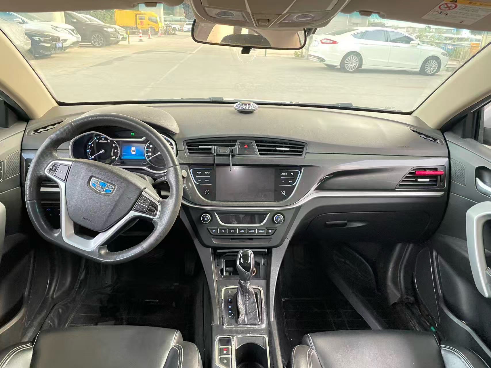 GEELY Emgrand 2017 immagine di auto #9