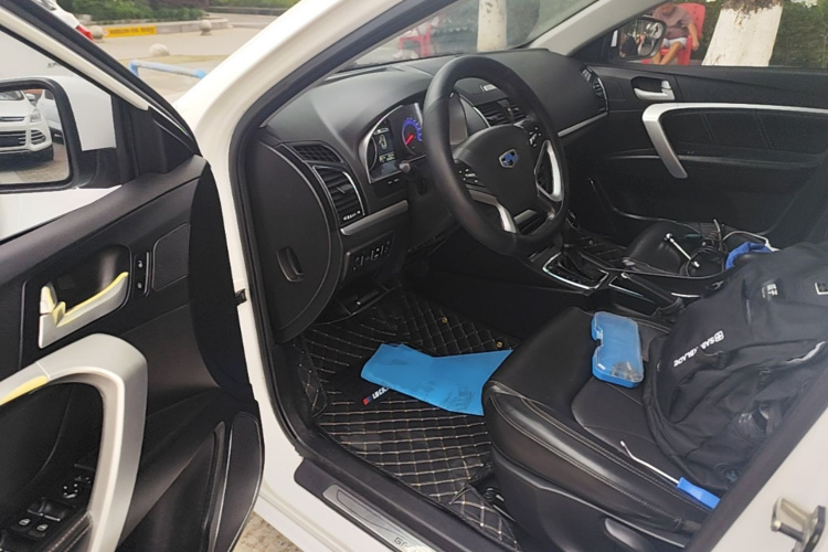 GEELY Emgrand 2016 #16 GEELY Emgrand 2016 car image #16