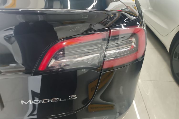 Tesla Model 3 2021 car image #8