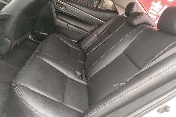Toyota Corolla 2019 #13 Toyota Corolla 2019 car image #13