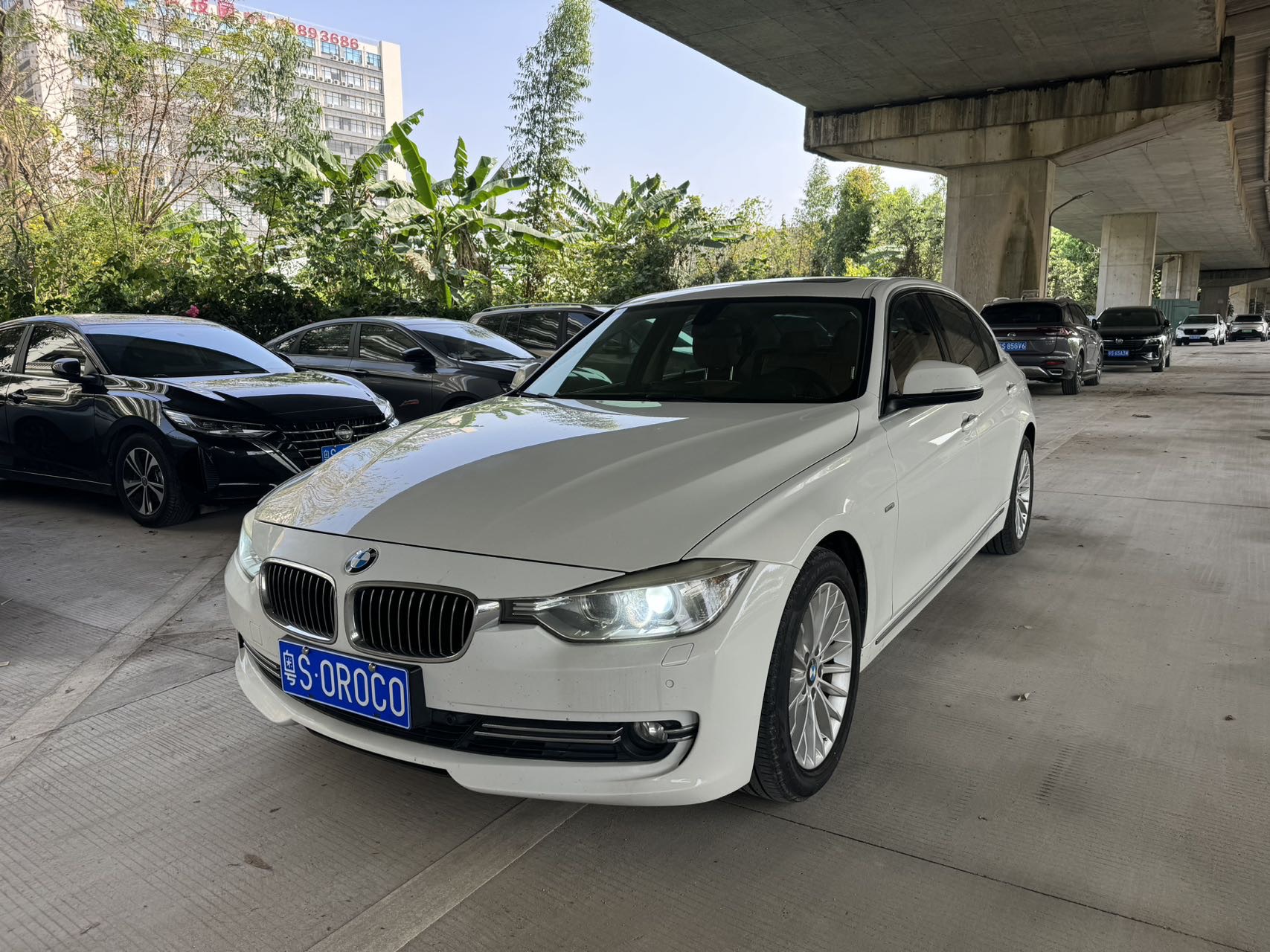 BMW 3 Series 2014 BMW 3 Series 2014 car image