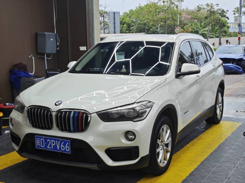BMW X1 2017 BMW X1 2017 car image