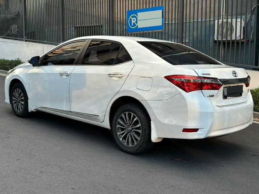 Toyota Corolla 2017 immagine di auto #9