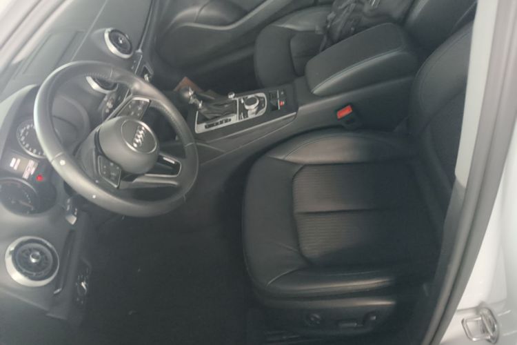 Audi A3 2019 car image #15