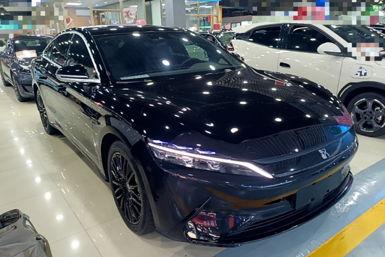 BYD Han 2022 #4 BYD Han 2022 immagine di auto #4